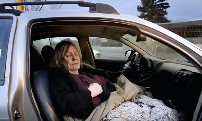 Nobody Knows Elderly Woman Had Been Living in Her Car For Years Until Neighbor Finds Out e1727803083835